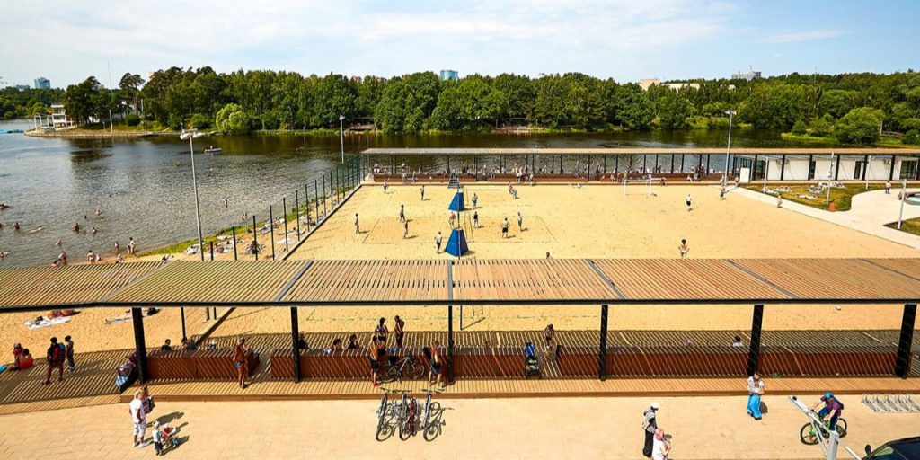 Собянин: Еще два летних бассейна появится на берегу Москвы-реки